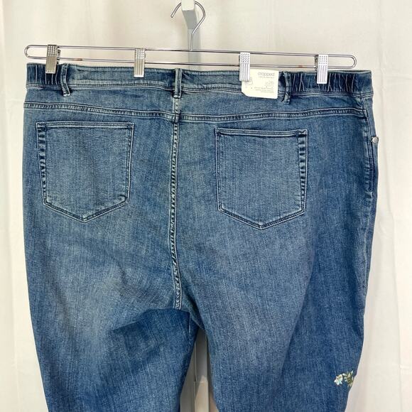 NWT J. JILL Authentic Fit Embroidered Cropped Jeans Cape Code Wash Blue 26 Plus - Picture 8 of 11
